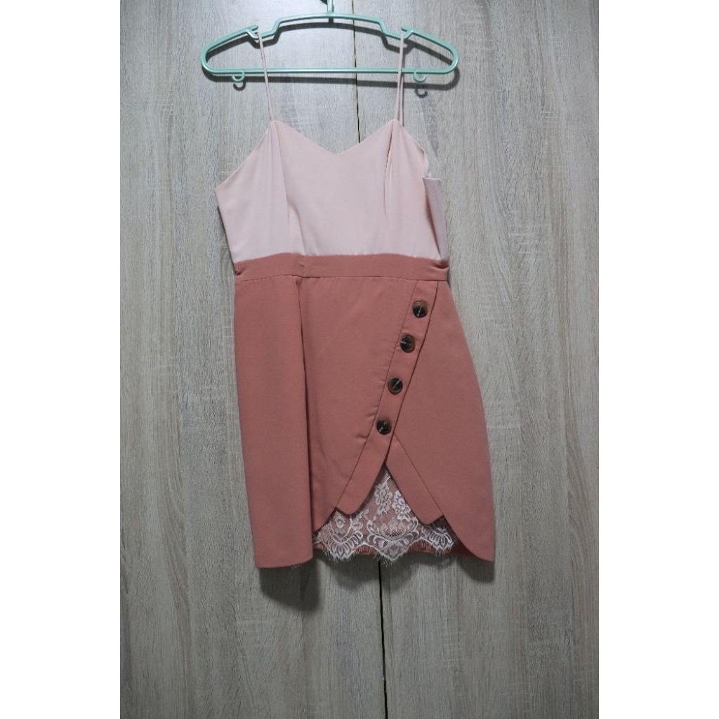 เดรสKARAT Boutique มือสอง