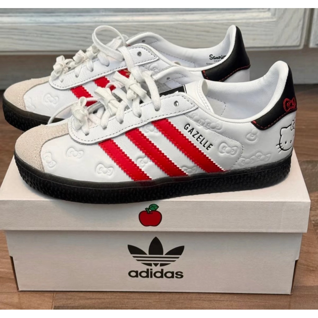 Adidas Gazelle x Hello Kitty (GS)