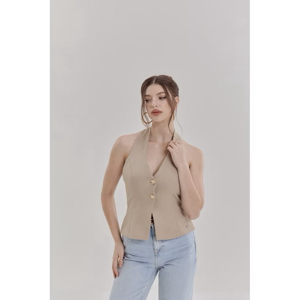 Vellis_Closet : Olin top เสื้อคล้องคอผ้าสูท (เฉพาะเสื้อ) / สีเบจ L (new)