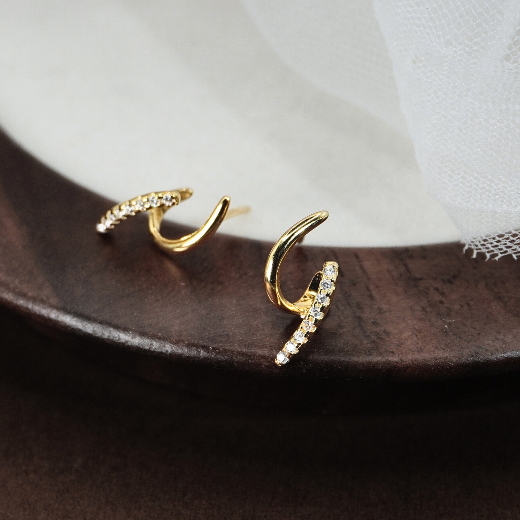 nnjew ต่างหูเงินแท้ 92.5% (ทั้งตัวเรือน) รุ่น Luxe Curve ผู้หญิง - รูปที่ 5