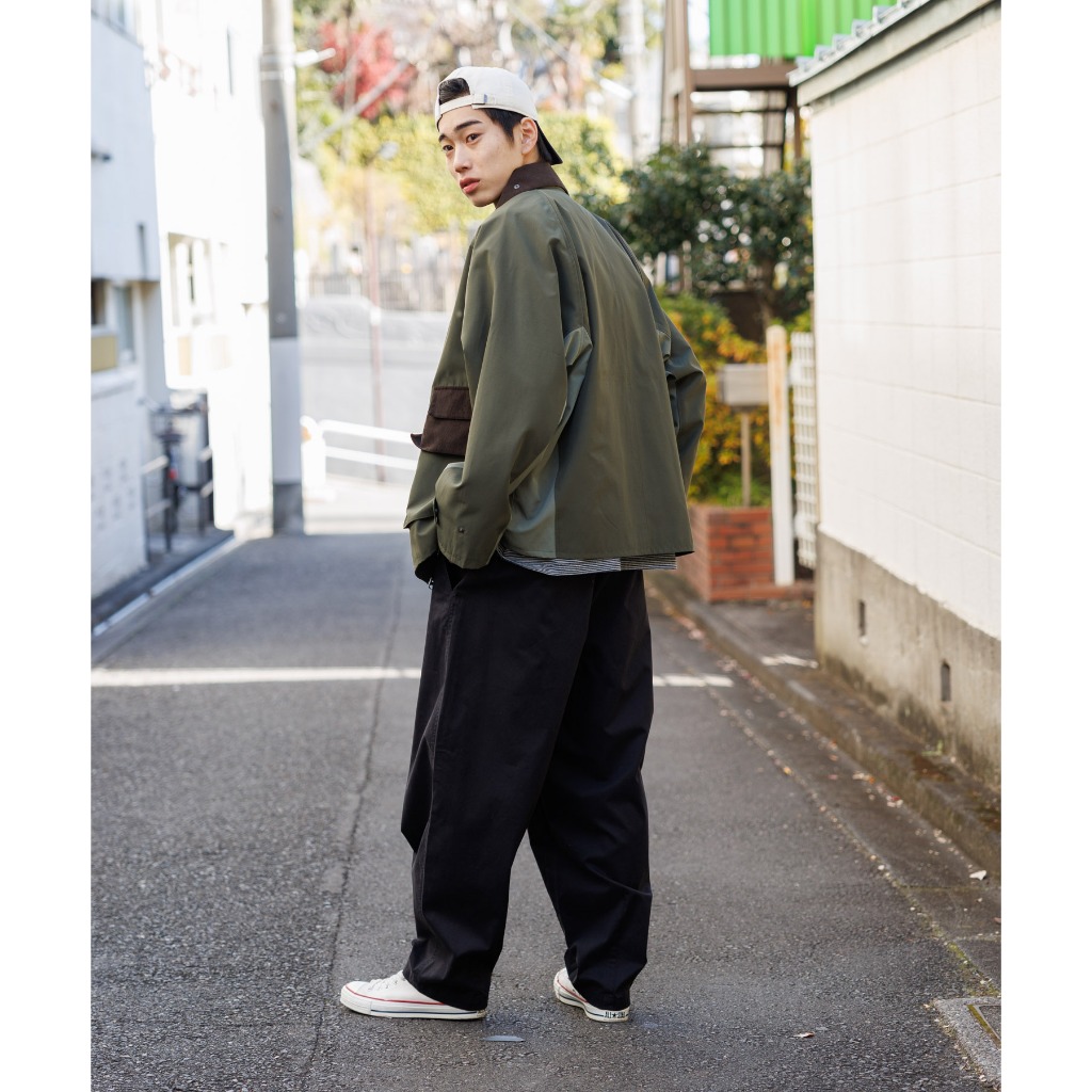 niko and ... One-tuck barrel leg chino pants