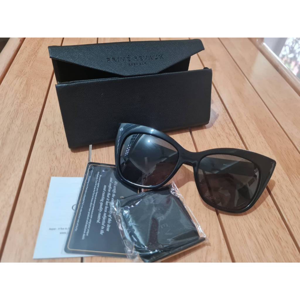 แว่นกันแดด PRIVE REVAUX (มือ1)