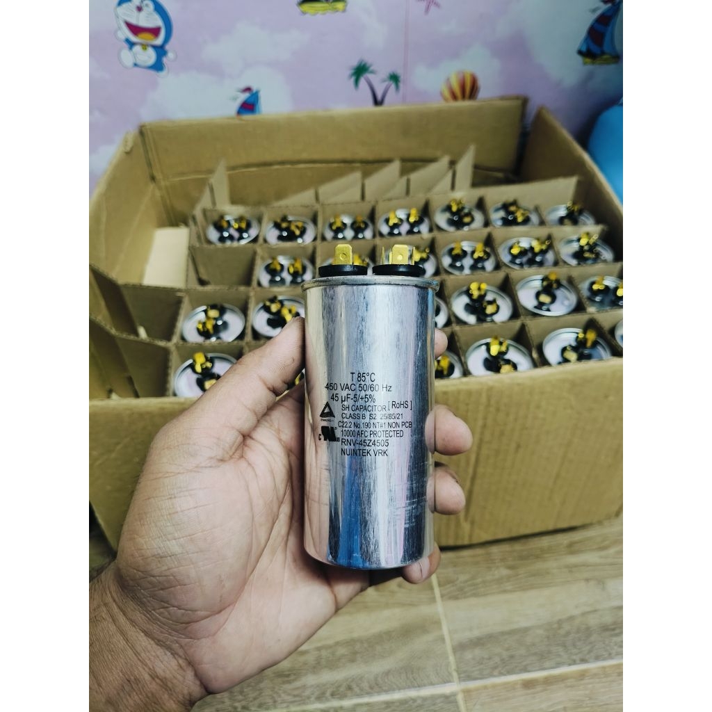 คาปาซิเตอร์แอร์ใหม่ ขนาด 45uf สภาพใหม่สวย ใช้กับเครื่องปรับอากาศแอร์ และ อุปกรณ์ต่างๆครับ