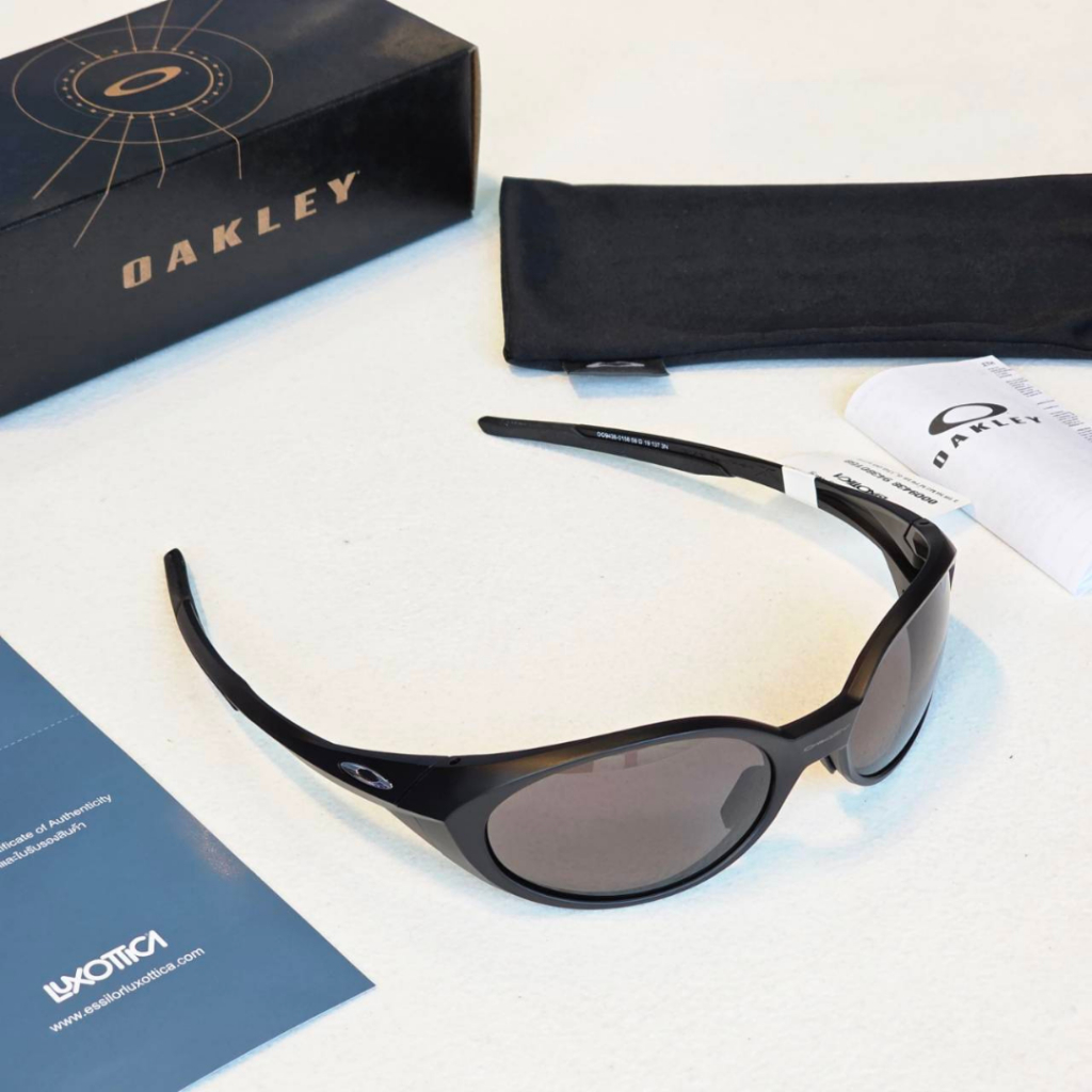EYE JACKET REDUX F.MATTE BLACK L.PRIZM GREY OO943801 137/58