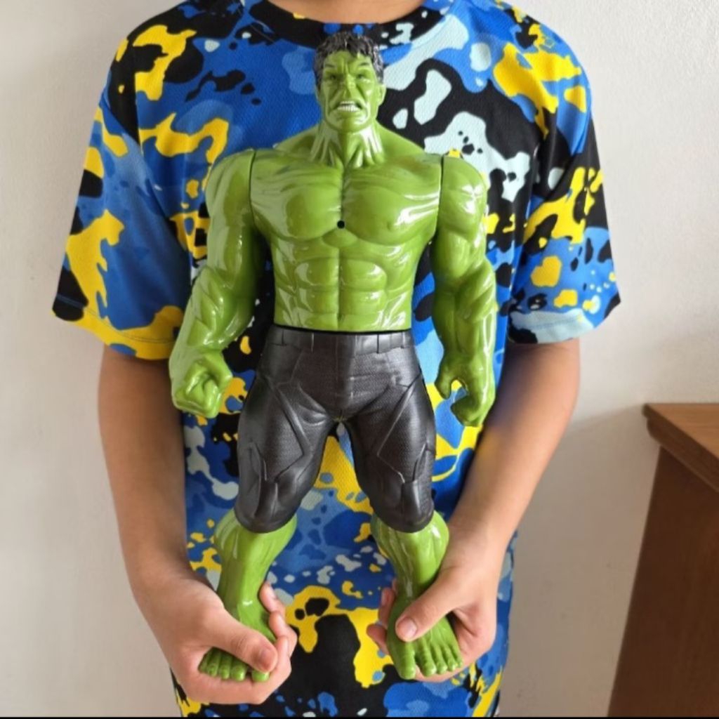 ของเล่นหุ่นฮีโร่ตัวเขียวขนาดใหญ่ ความสูง 42 cm. ใส่ถ่าน มีเสียง มีไฟ