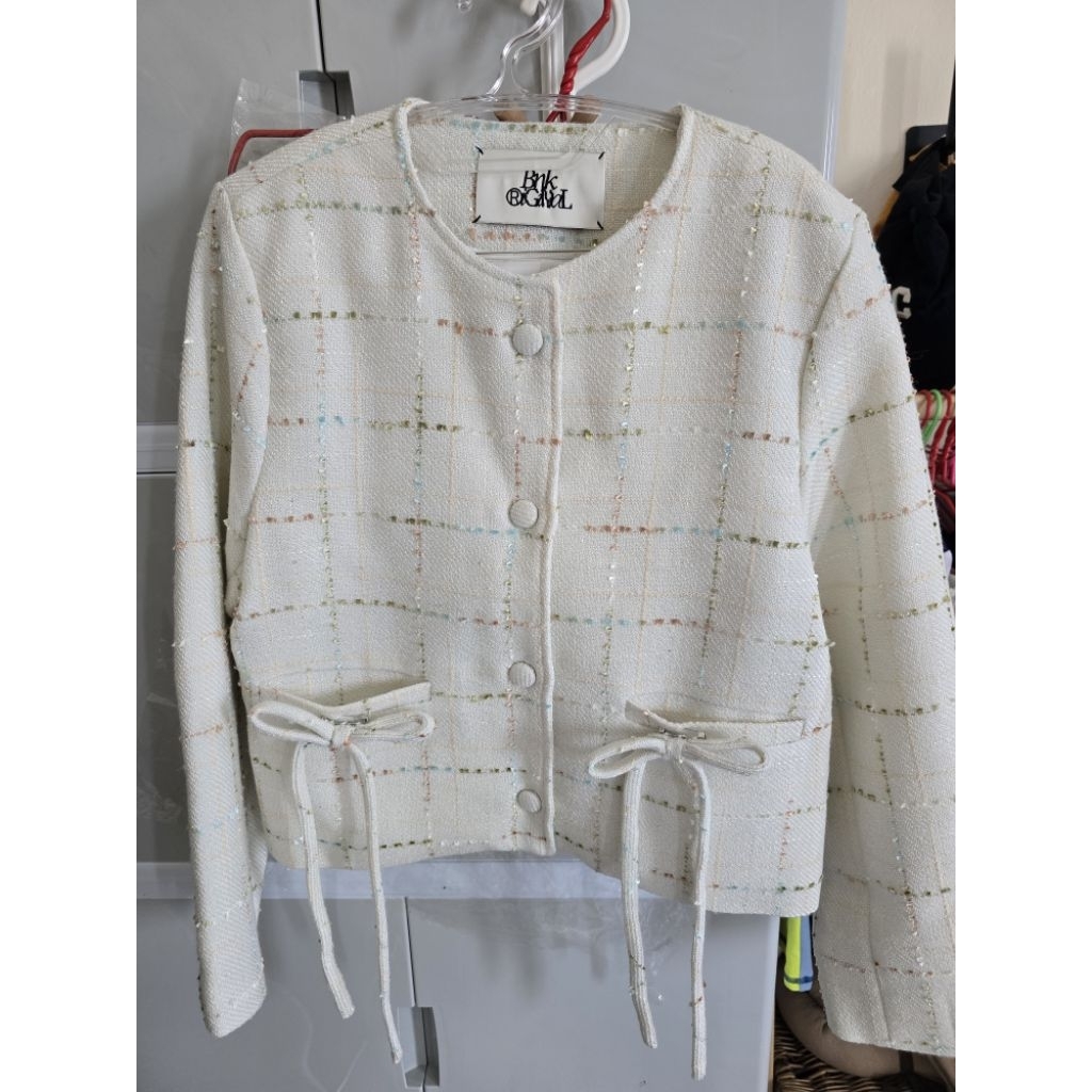 BNK brand milan tweed โบว์ที่ติดแกะออกได้ค่ะ