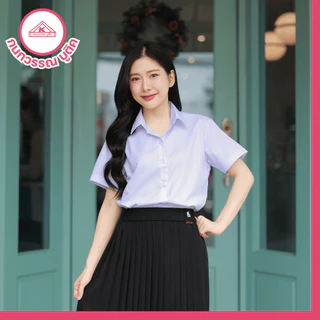 เสื้อนักศึกษาหญิง ขาวโอโม่ แขนปกติ เข้ารูป หลังว่าง
