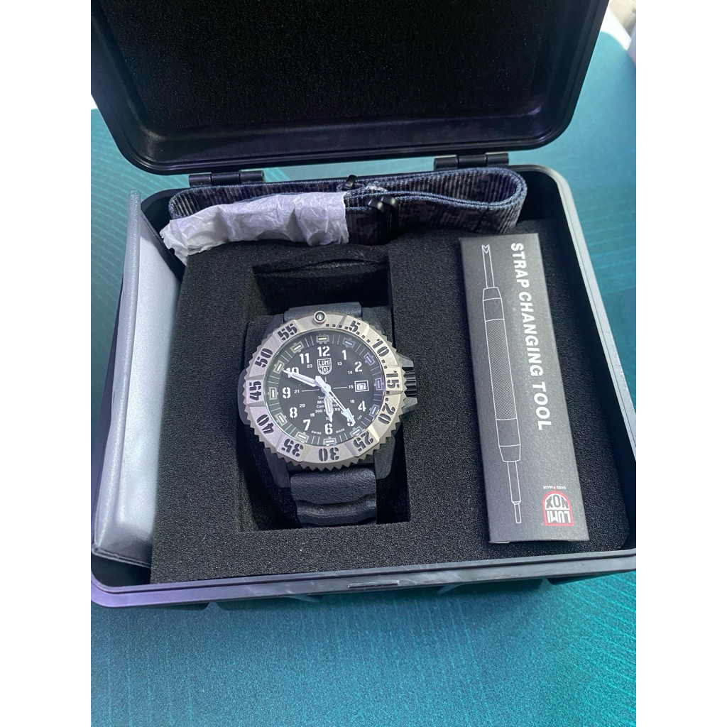 Luminox นาฬิกาข้อมือ MIL-SPEC 3350 SERIES รุ่น XL.3351.1.SET (สินค้ามือสอง)