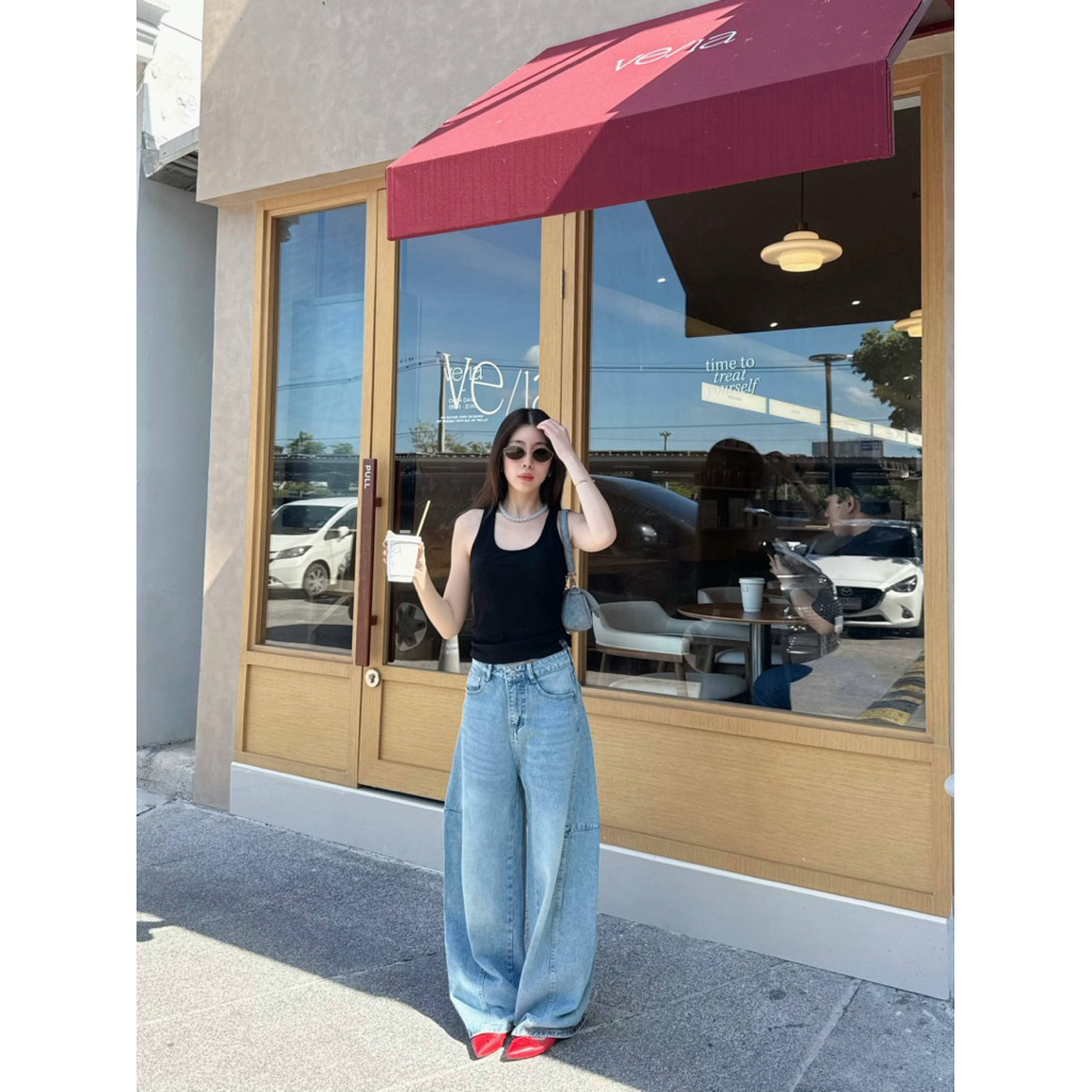 Pants : Soho Flare jeans #mach128   กางเกงยีนส์สีอ่อนและสีขาว แพทเทิร์นสวย