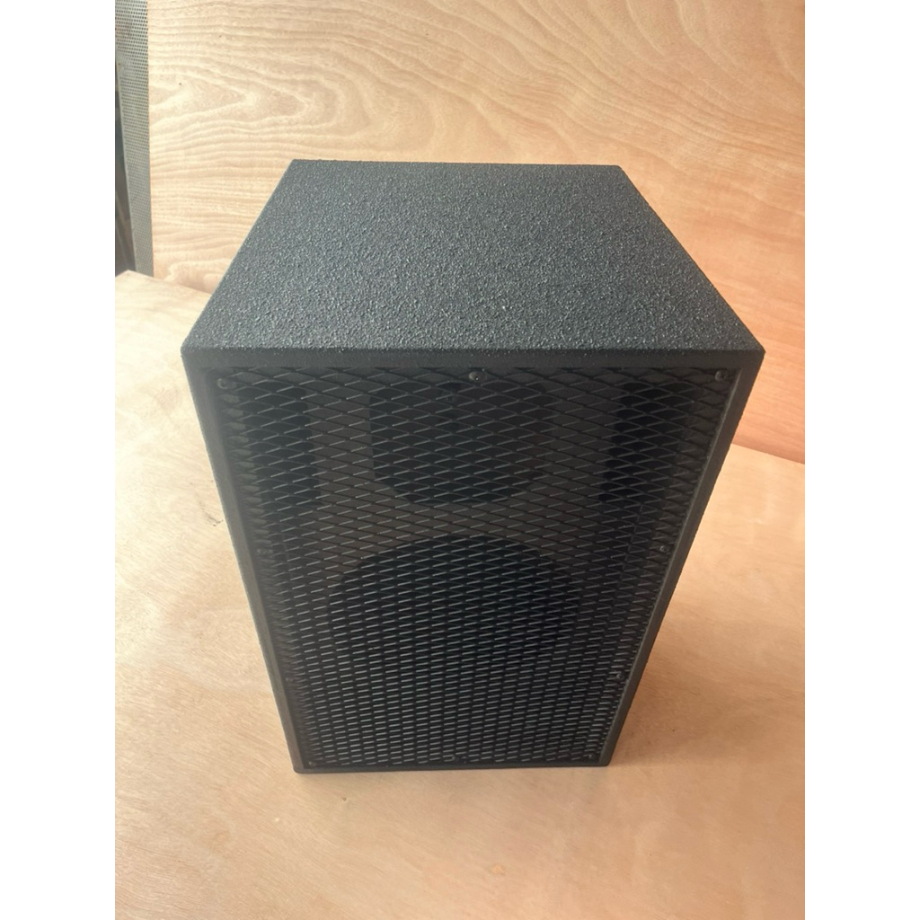 ตู้ลำโพงเปล่าเสียงกลาง ขนาด12นิ้ว (1ใบ) ทรงคางหมู ไม้อัดแท้เกรดเอ สีระเบิด ตะแกรงเหล็ก แถมฟรีสเปคคอน - รูปที่ 7