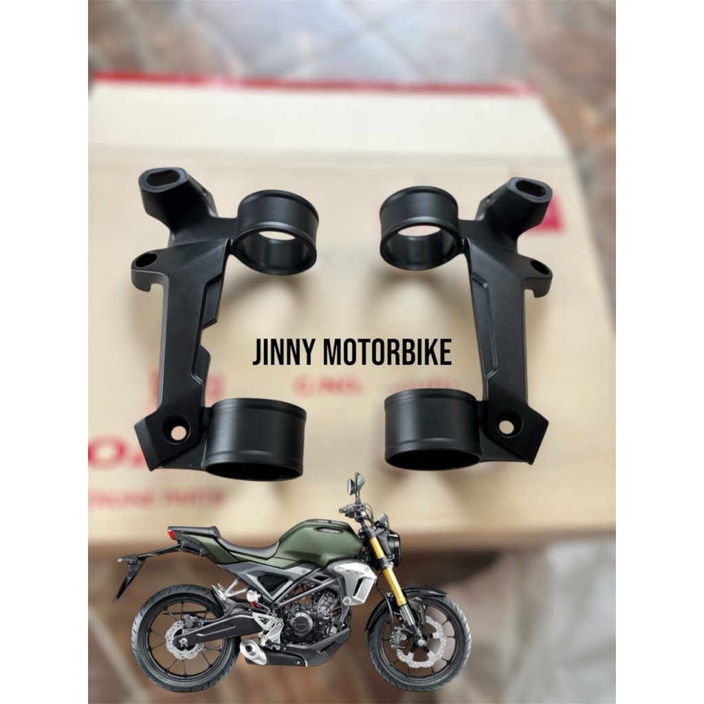 ฝาครอบข้างไฟหน้า ข้าง L R   CB150R,CB300R ของแท้ ***ราคาต่อชิ้น***