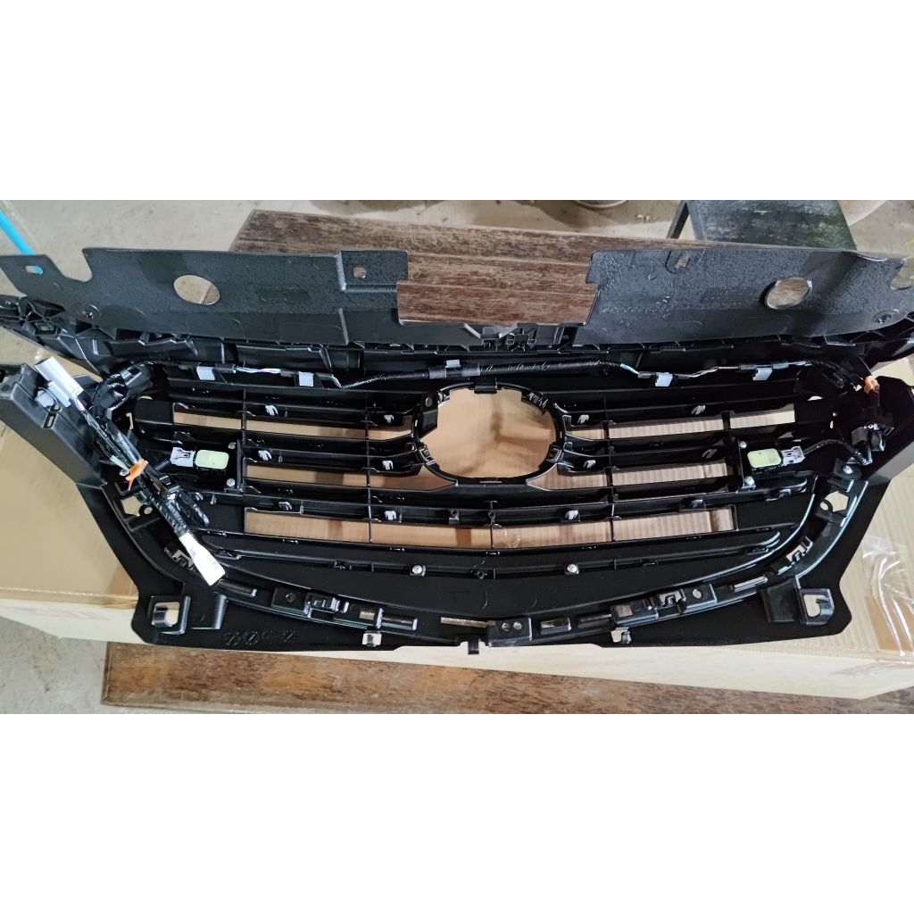 ช่องลมในกระจังหน้าแท้   MAZDA CX3 2021