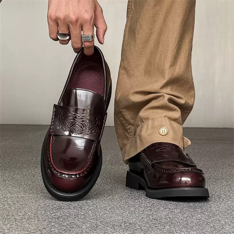 รองเท้า loafers เป็นทางการของผู้ชาย การออกแบบสไตล์ของนักออกแบบแฟชั่น ปาร์ตี้ เวลาพักผ่อน สำนักงานธุรกิจ รองเท้าหนังที่ทั - รูปที่ 4