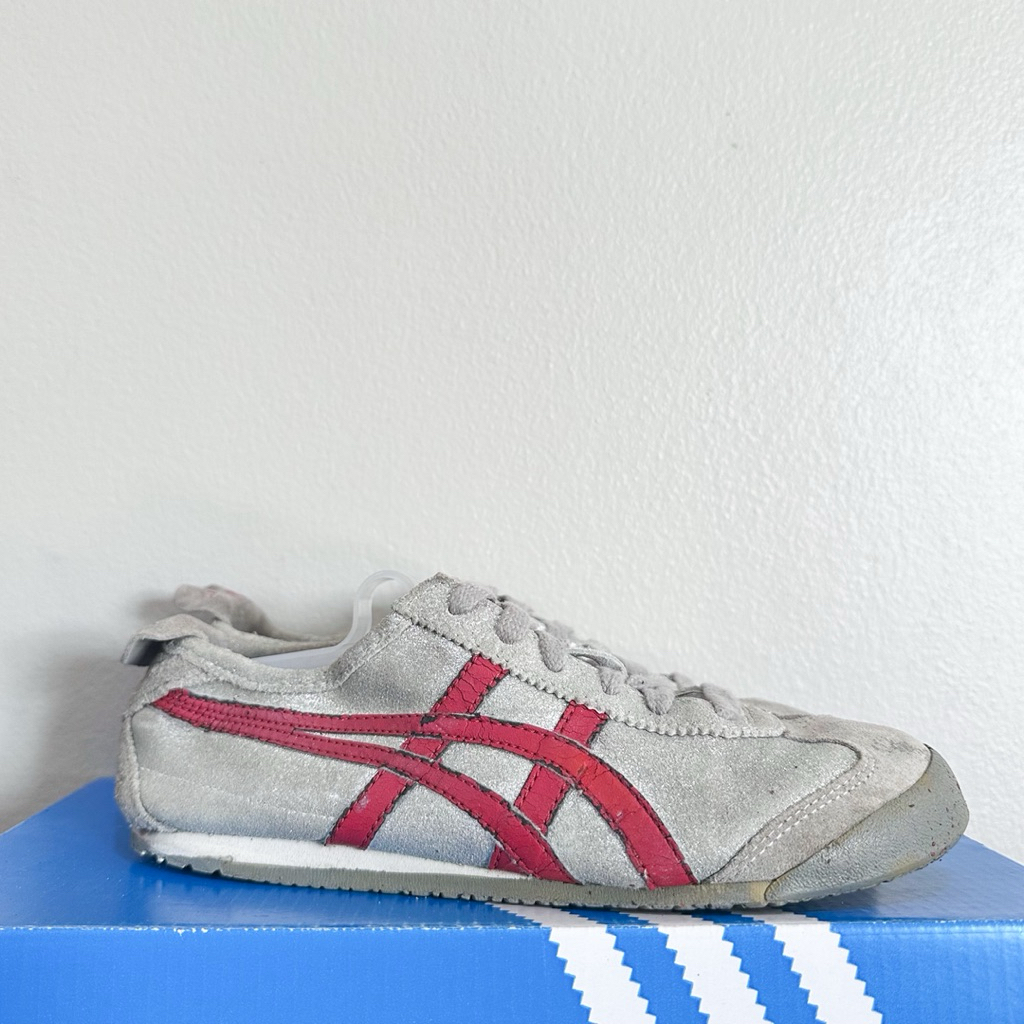 Onitsuka tiger 37/23 มือสอง
