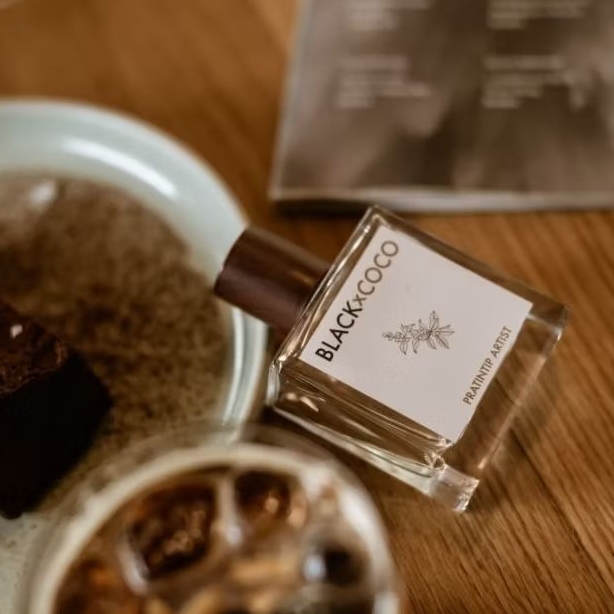 Black x coco - Coconut juice & Arabica coffee