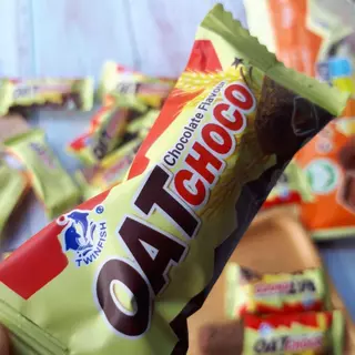 OAT CHOCO ขนมข้าวโอ้ต ธัญพืชอัดแท่ง（燕麦400克）