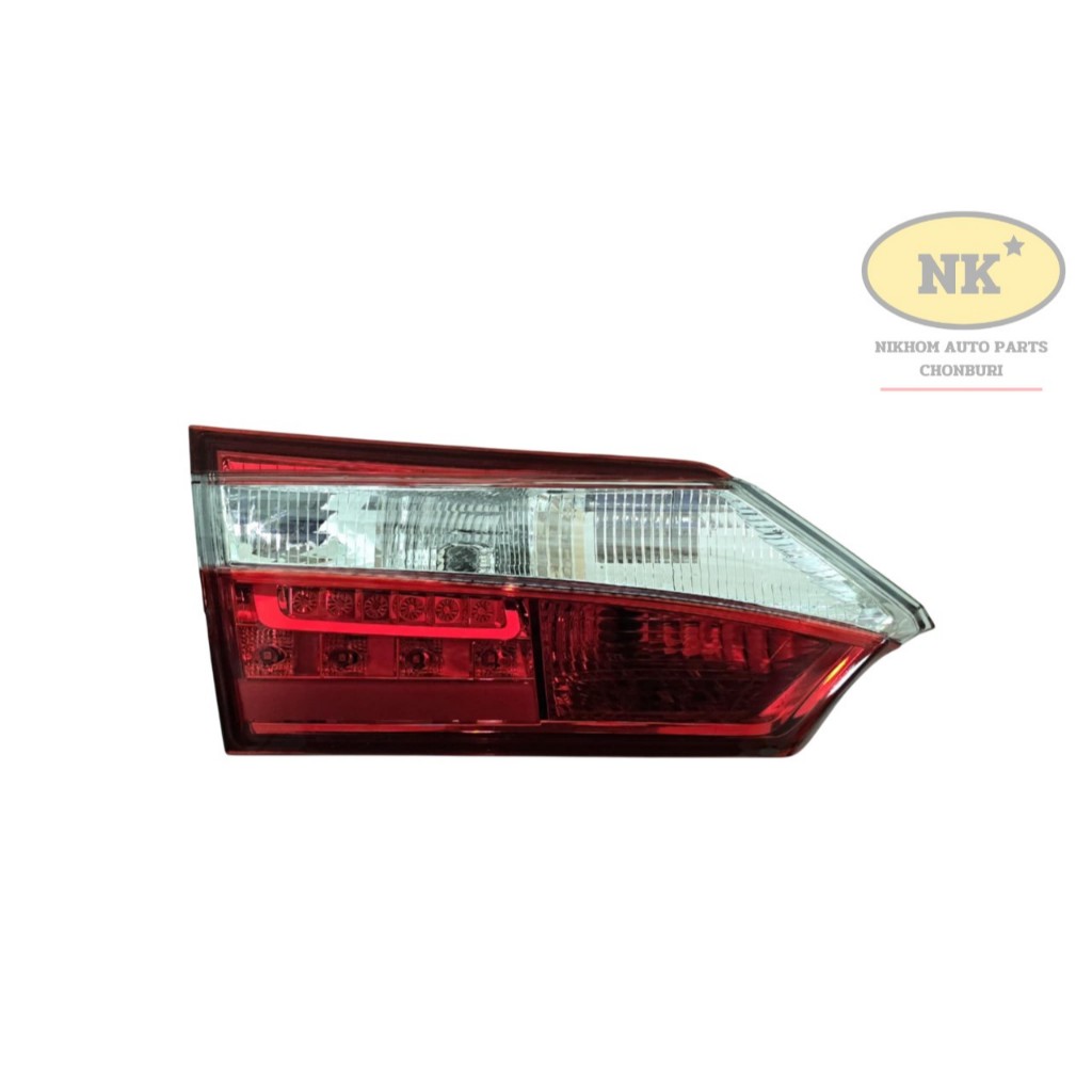 ไฟท้าย โตโยต้า อัลติส 14'-16' / Toyota Altis 14'-16' ตัวติดฝาท้าย (ราคาต่อ 1ข้าง)