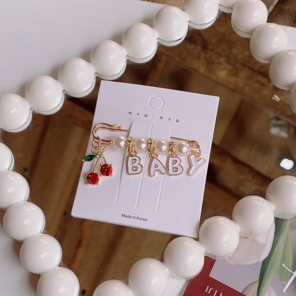เข็มกลัดคนท้อง งานตัวอักษร baby (01) ขนาด 5.5 เซนติเมตร งานสวยมากๆ
