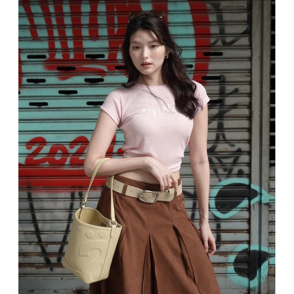 (พร้อมจัดส่ง✅📦)Rally The Bag Mini Whisper - กระเป๋าหนังทรง Bucket ไซส์มินิ (พร้อมสาย cross body) - รูปที่ 5