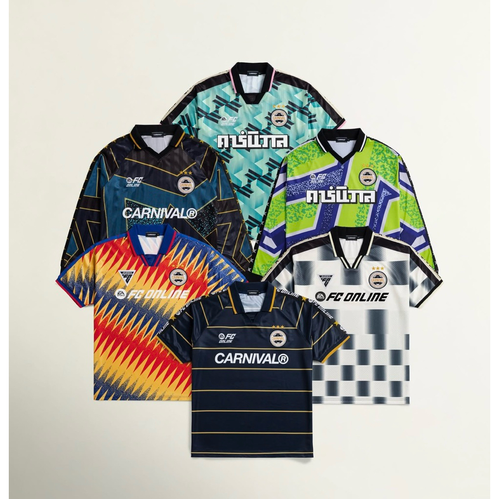 พร้อมส่ง ของแท้💯 ใช้Codeลดได้ 👌🏻เสื้อบอล FC ONLINE x CARNIVAL® 2025