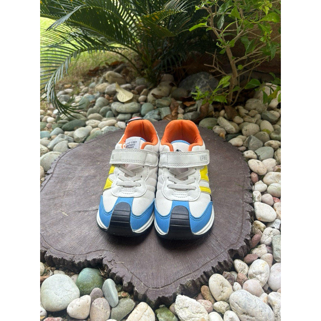 รองเท้าผ้าใบเด็กผู้ชาย แบรนด์ IFME มือสอง