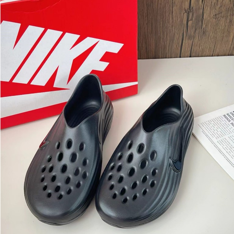 ReactX Rejuven8 รองเท้าแตะคุมทีน รองเท้าลำลองแบบสวม ปิดหน้าเท้าสีดำ mule shoes