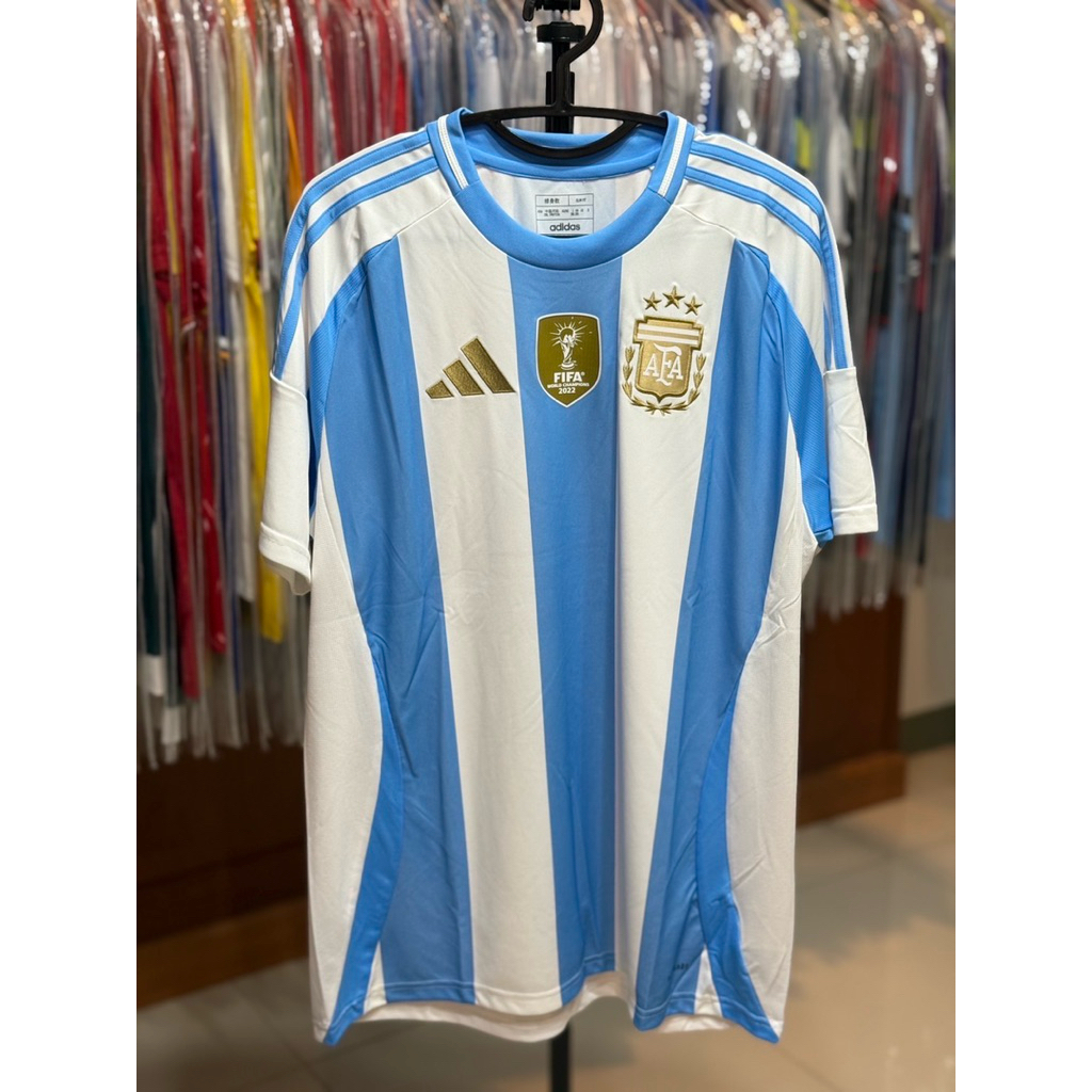 เสื้อบอลแท้(เกรดแฟนบอล) Argentina home 24/25 *สินค้าอาจจะอัพเดทล่าช้าก่อนสั่งสินค้าทักหาทางร้านก่อนนะคะ*