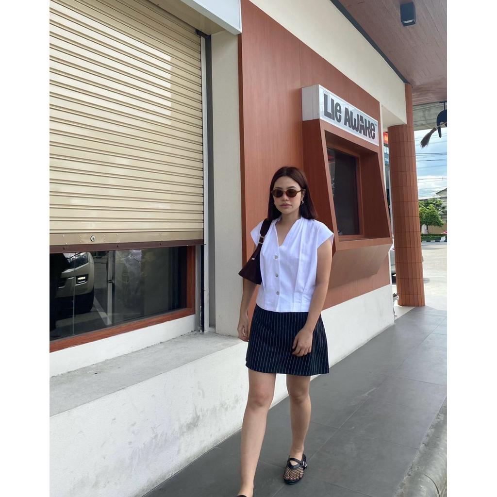 Basicbasket.bkk - Moon blouse