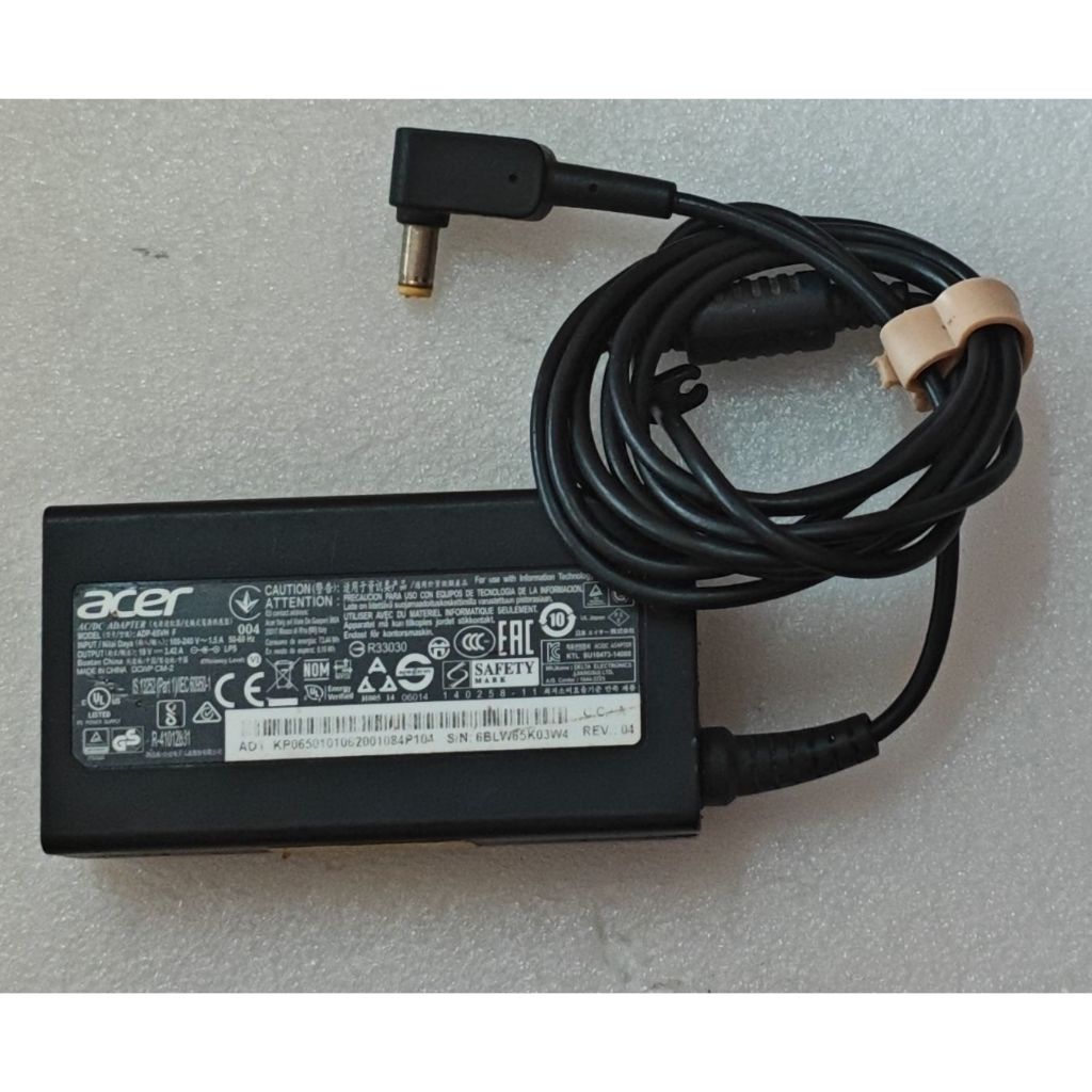 สายชาร์จโน้ตบุ๊ค acer มือสอง