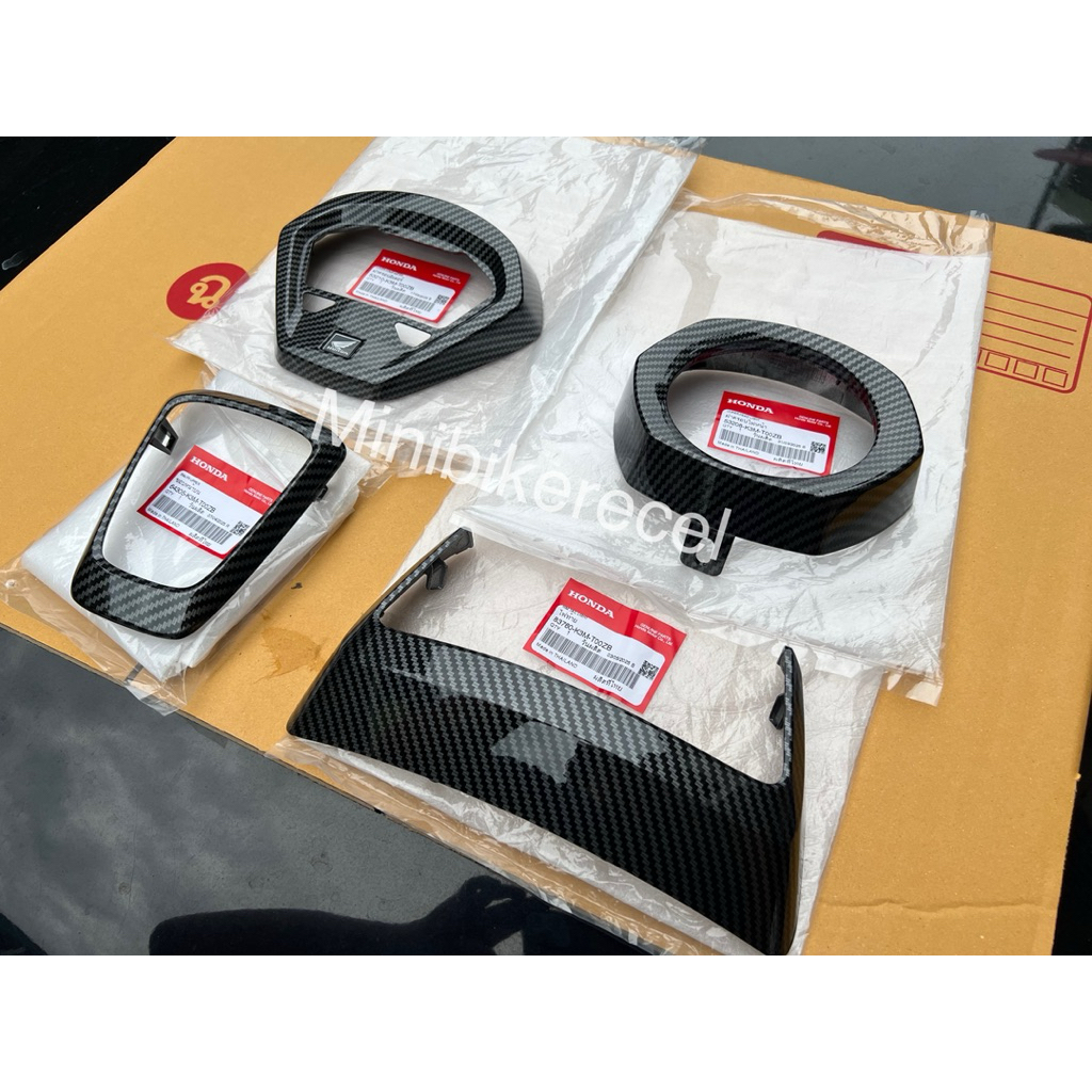 ชิ้นงานศูนย์ (พร้อมส่ง)Giorno 125 ทำเคฟล่าเปลือกแท้ศูนย์ Honda 100% เงาสุดๆแล็คเ