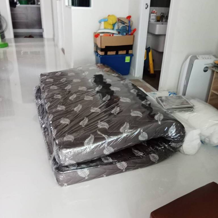 ตะกร้า 5 ที่นอนยางพาราอัดเเท้ หนา 5 นิ้ว แถมหมอน 2ใบ Fadell Latex