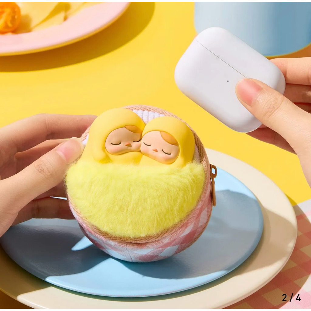 Pucky egg beanie กระเป๋าใส่ airport ของแท้พร้อมส่ง