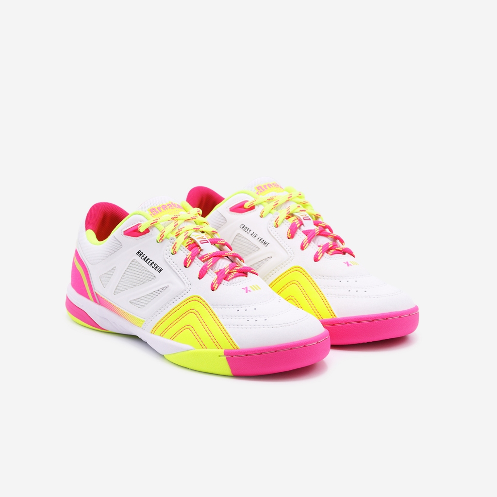 Breaker รุ่น Breaker Drive (BD013) รองเท้าฟุตซอลเบรกเกอร์ สี White ไซซ์ 38 - 44