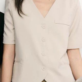 Lawyer Closet | [73012] ชุดสูทกระดุมแฟชั่นสำหรับผู้หญิง คอวีแขนสั้น เสื้อแจ็คเก็ตคอวี เนื้อผ้าใส่สบาย แมทช์ได้ หลายลุค