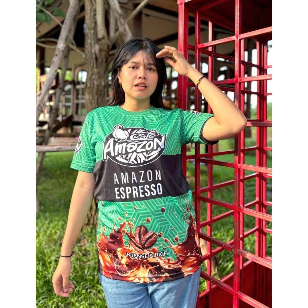 เสื้อพิมพ์ลาย ผ้ากีฬา ลายอเมซอน เอสเปรสโซ่ งานจริง สีสดคมชัด ผ้า145g นุ่มลื่น ใส่สบาย มี5ไซส์S-2XL