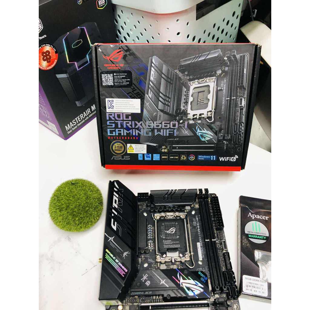 ASUS ROG STRIX B660-I GAMING WIFI เมนบอร์ด Mini-ITX Intel B660 LGA 1700 DDR5