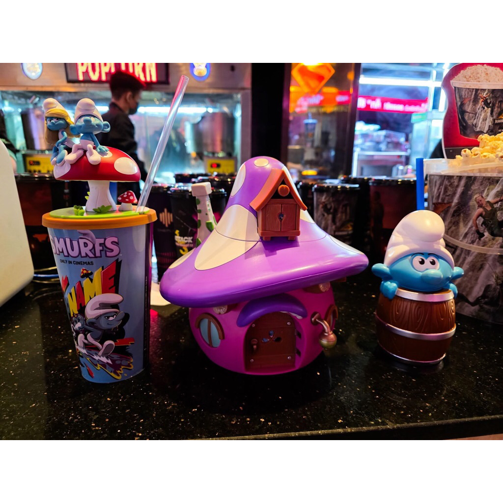 ถังป๊อปคอร์น และ แก้วน้ำ Smurfs จาก Major Cineplex