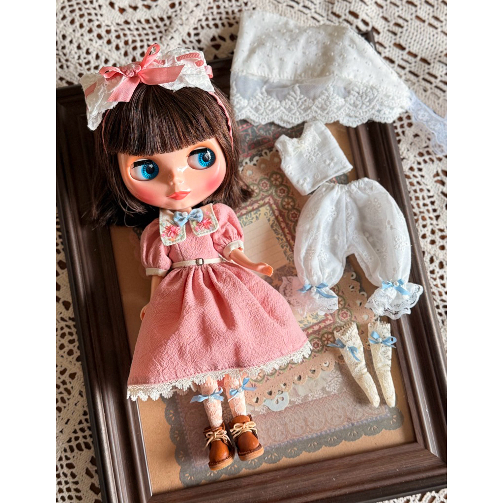 ชุดตุ๊กตาบลาย์พร้อมส่ง งาน Handmade ฝีมือช่างไทย สำหรับตุ๊กตาขนาด1/6