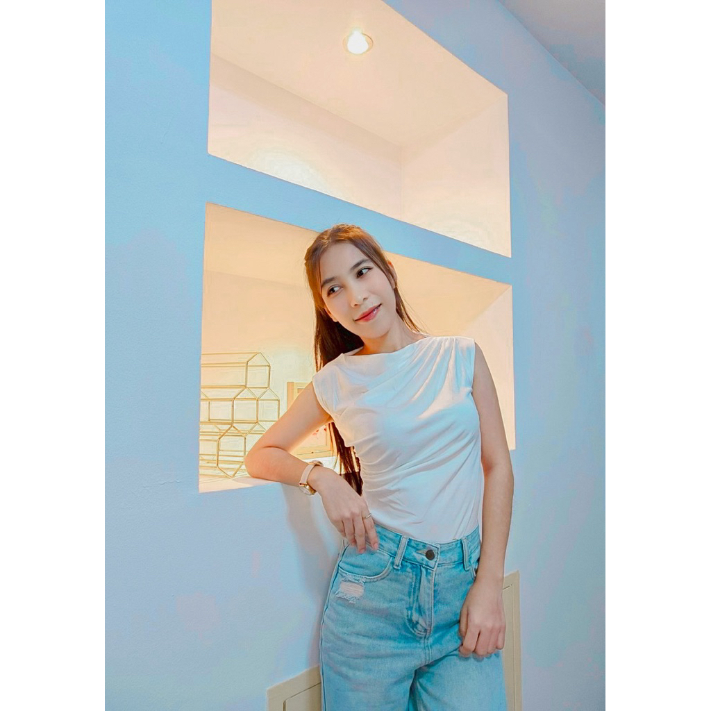 เสื้อปาดไหล่แขนกุด ย่นข้างหน้า (ดำ ขาว น้ำตาล) - รูปที่ 5