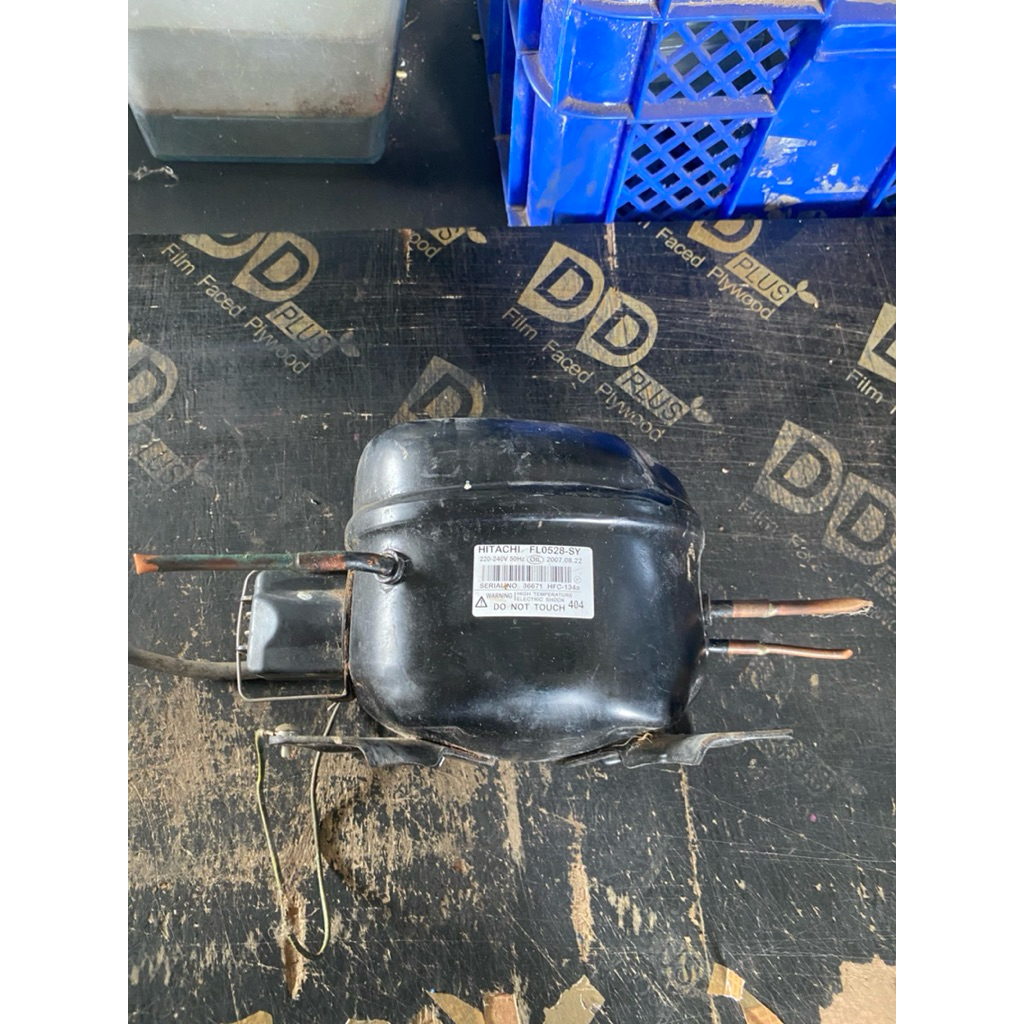 คอมตู้เย็นHITACHIฮิตาชิ FL0528-SY มือสองของแท้