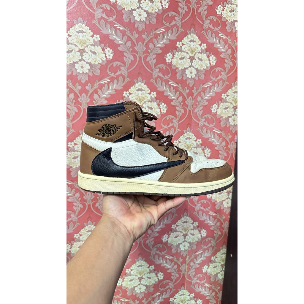 Nike Air Jordan 1 Retro High OG x Travis Scott “Mocha” Cactus Jack 📏 Size US 10 / 28 CM 📅 ผลิตปี 202