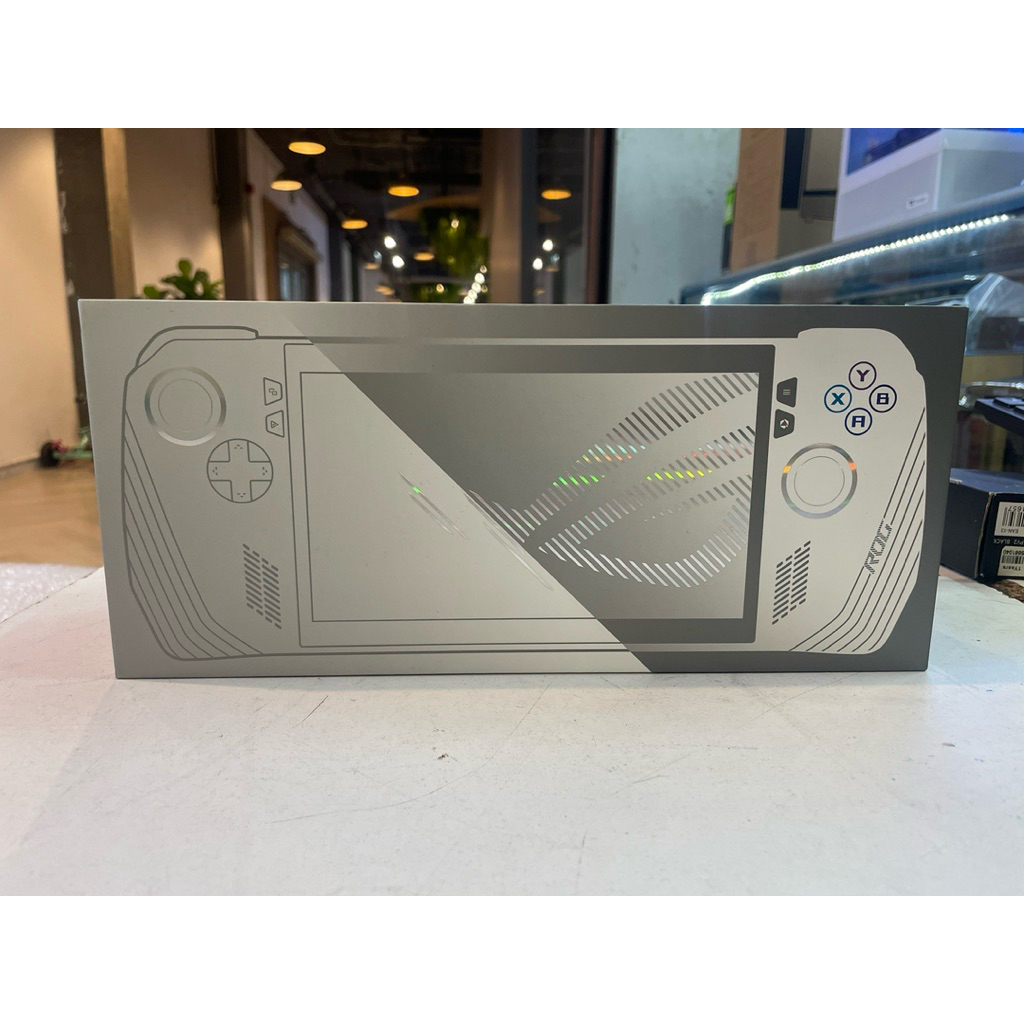 Asus ROG Ally : AMD Ryzen Z1 Extreme (RC71L-NH001W)