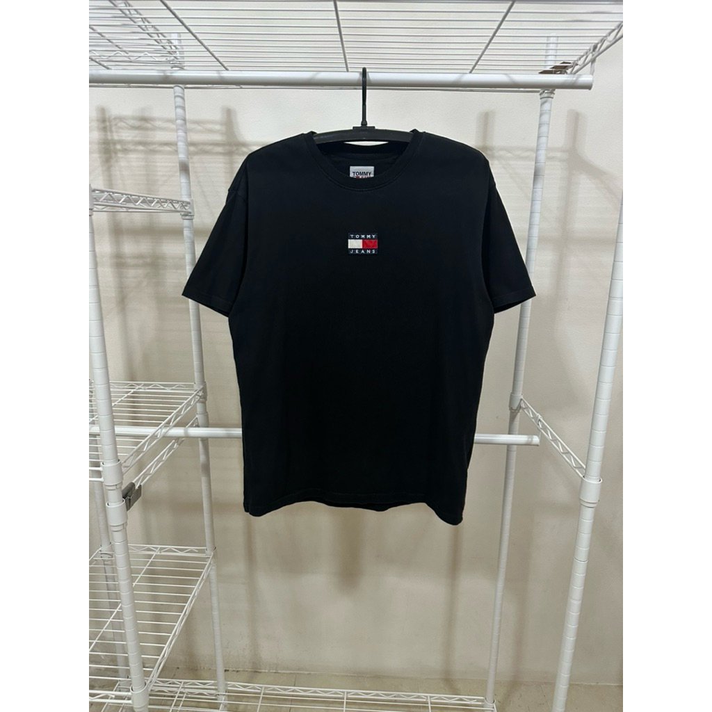 เสื้อ tommy แท้💯 มือสอง