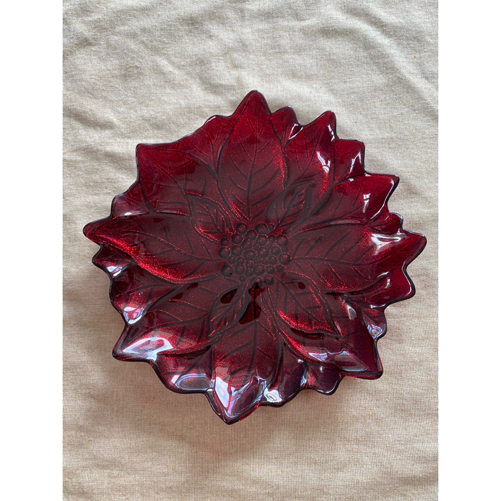 จานสีแดง                        zara home