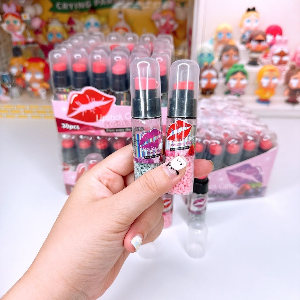ลูกอมลิปองุ่น สตรอว์ เเละ เกล็ดน้ำตาล มีอย.ไทย 1 กล่อง 30 ชิ้น