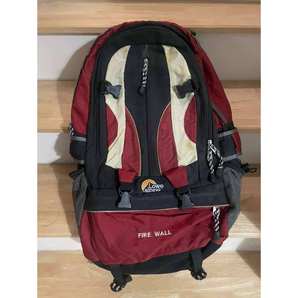 กระเป๋าเป้ Backpacking Lowe alpine