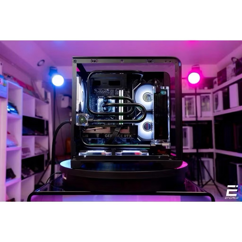 (รับหน้าร้านได้ ) คอมระบบชุดน้ำเปิด  (I7 14700kf /rtx5060/ram32/5600/m.2-1tb/1tb)