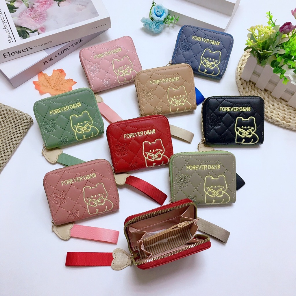 SS56#กระเป๋าสตางค์ใบสั้น 📌มีซิปใบสำหรับใส่เหรียญ 📌มีช่วงใส่บัตรงทั้งหมด4ช่อง 📌วัดสุด:หนังPU รุ่นใหม่！