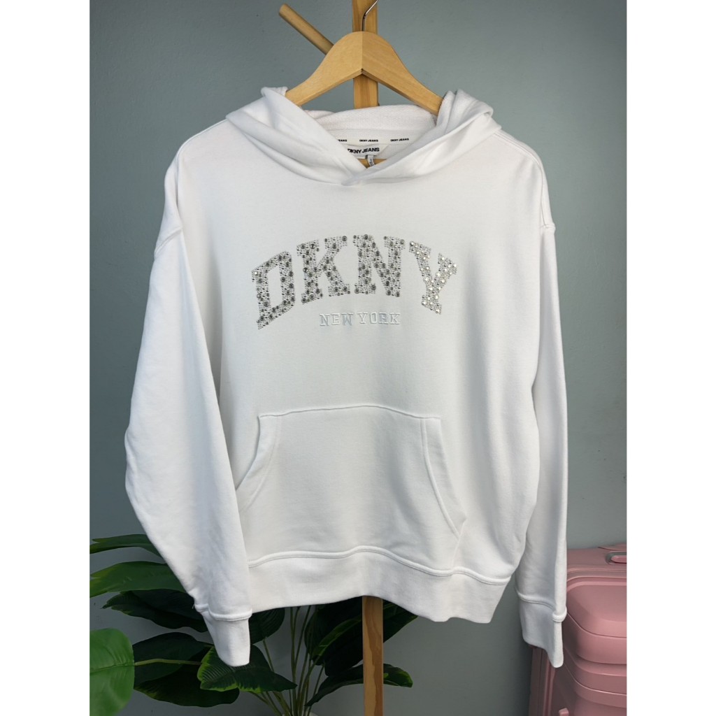 DKNYฮู้ดดี้หมุดDKNYปักเงิน ขาว งานDKNY แท้100%