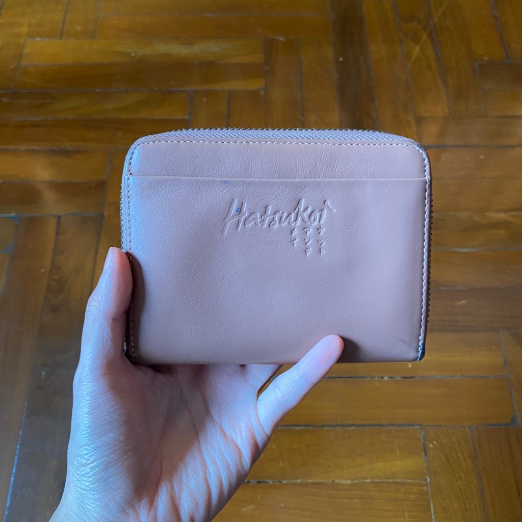 กระเป๋าสตางค์ใบสั้น ส่งต่อมือ 2 มี 1 ใบ เน้นใส่บัตร  บาง กะทัดรัด หนังวัวแท้ Hatsukoi Leather Wallet